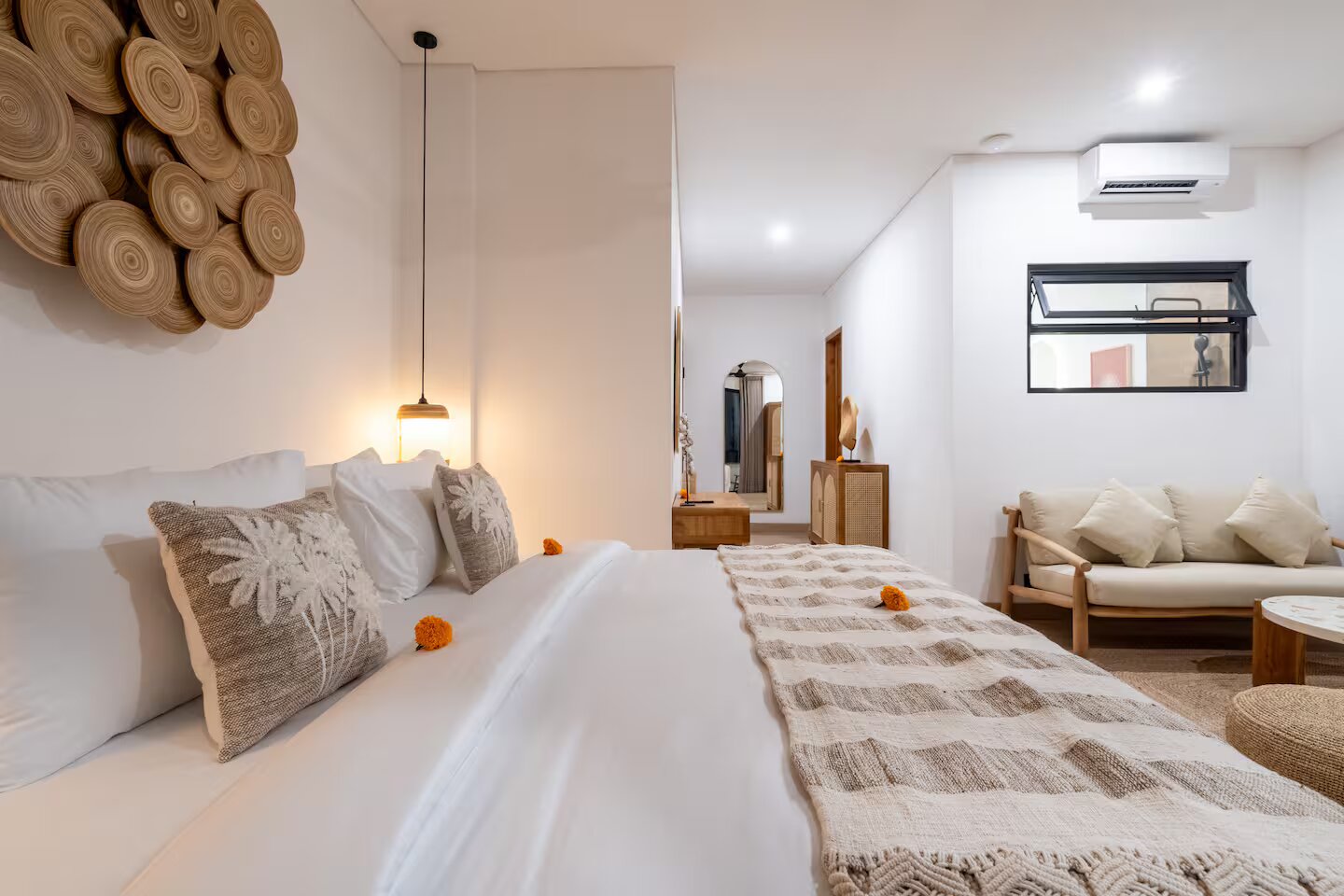 Villa Prunelle bedroom with seating area